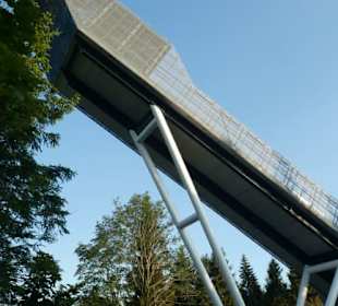 Bei der Wadeberg-Skisprunganlage in Oberhof