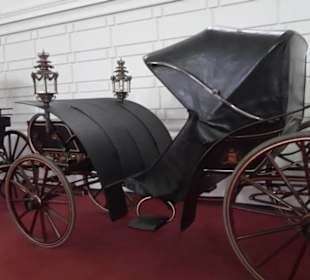 Fürstlicher Marstall