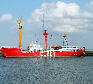 Feuerschiff Elbe 1 an der alten Liebe.