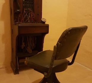 Steckplatz zum Verbinden von Leitungen