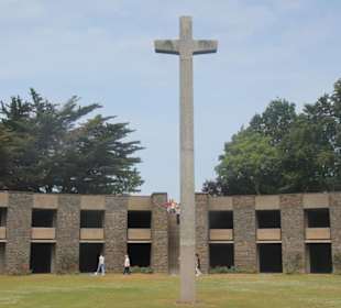 Deutsche Kriegsgräberstätte Mont d’Huisnes