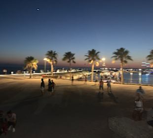 Strandpromenade Side