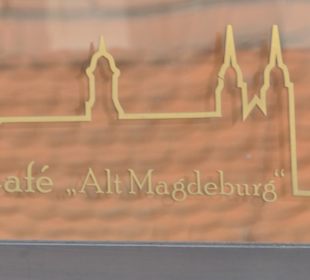 Hundertwasserhaus: Kaffeepause Café Alt Magdeburg