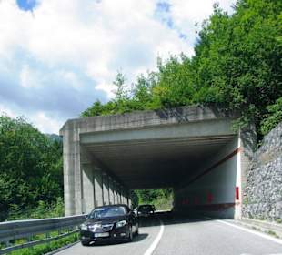 Auffahrt Plöckenpass Schutztunnel