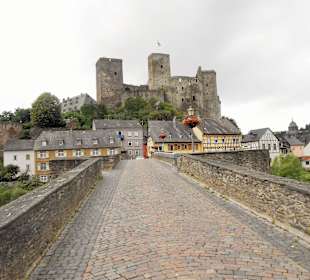 Burg Runkel und Lahnbrücke