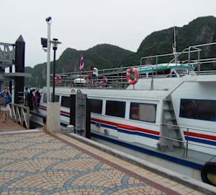 Schiff auf Phi Phi Island