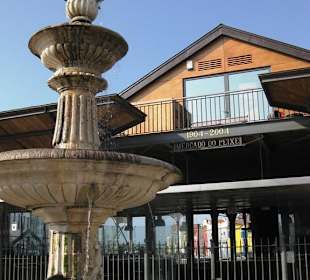 Brunnen vor der Fischmarkthalle