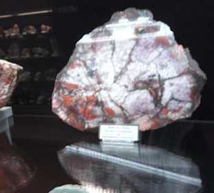 Mineralien- und Mathematikmuseum