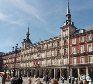 Kaffeebesuch auf der Plaza Mayor