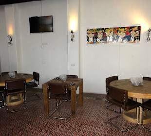 Sitzplätze in der ehemaligen Kapelle