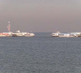 Fahrten mit Tragflügelbooten auf Ostsee u Newa