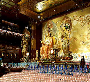 Buddha Tooth Relict Temple