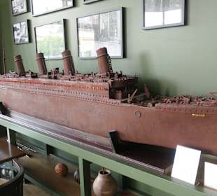 Schokolade-Modell der Titanic im Rausch-Café