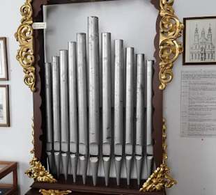 Pfeifen der Orgel der Sepulturkapelle des Klosters