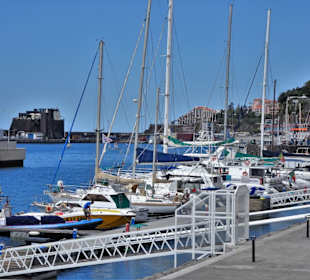 Impressionen aus dem Hafen von Funchal