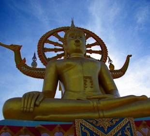 Big Buddha am Bang Po Beach