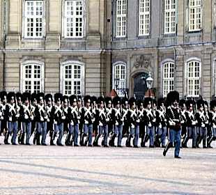 Königliche Garde beim Wachwechsel