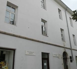 Bei einem Altstadtbummel durch Novi Vinodolski