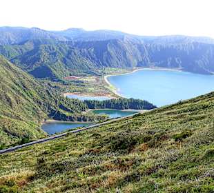 Wandern um den Lagoa do Fogo