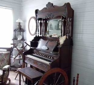   Manatee Village Historical Park