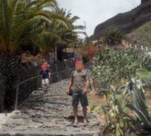 Der Weg durch das Dorf