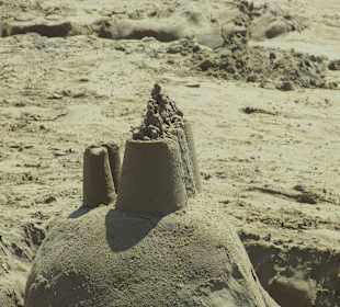 Alles Bauwerk von kleinen und großen Architekten