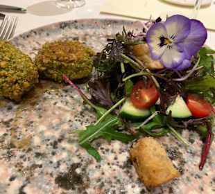 Teller schön dekoriert