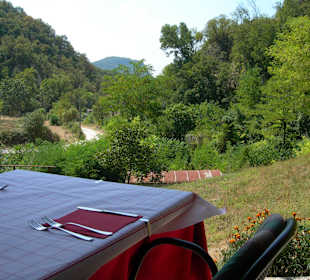 Blick von der Terrasse auf die Rocca von Garda