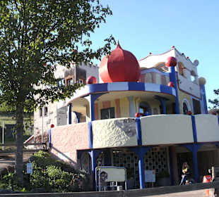 Sommerrodelbahn fast wie von Hundertwasser