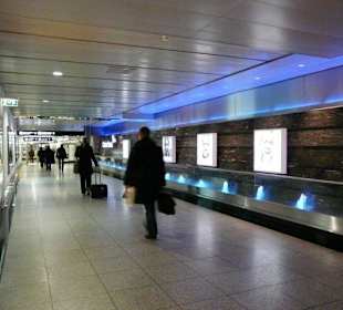 Lounge hallway in Zurich Airport