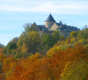 Blick auf Schloß Waldeck nahe Hotel Belvedere