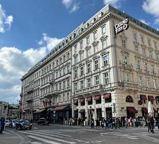 Hotel Sacher Café