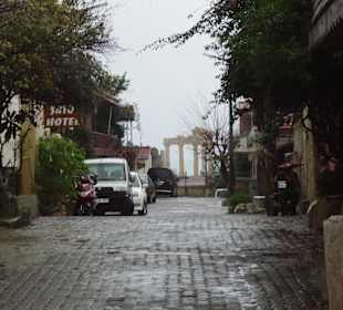 Apollotempel aus der Altstadt gesehen 