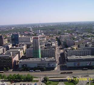 Widok z XXX piętra Pałacu Kultury i Nauki.