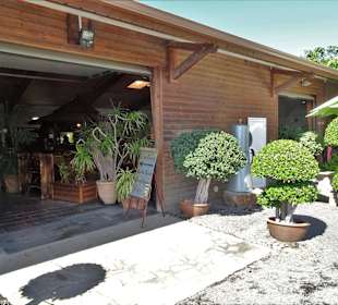 Eingang zur Domaine du Café Grillé