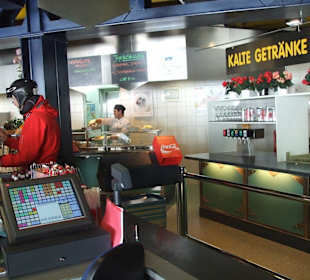 Self-Service in der Corviglia-Bergstation