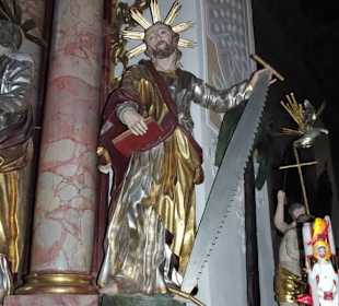 Skulpturen am Seitenaltar der Wallfahrtskirche
