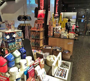 Im Museumsshop des IMM