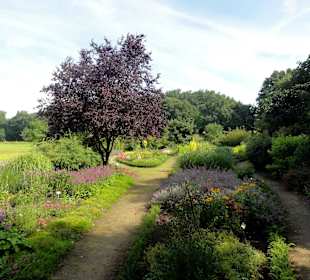 Spaziergang durch den Dorfgarten Dötlingen
