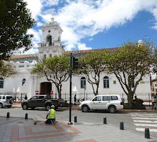 Außenansicht der alten Kathetrale