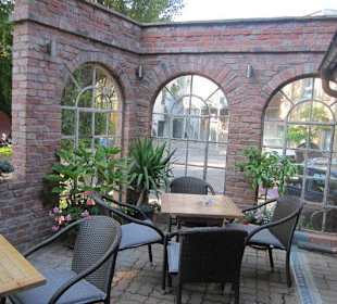 Der neue Sommergarten in der Vinothek