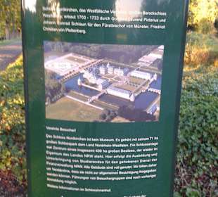 Hinweisschild der Fachhochule für Finanzen NRW