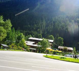 Hinten das Wildreservat 