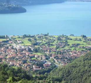 Blick von Peglio auf den Comer See