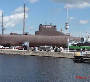 U-Boot vorm Museum
