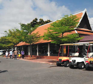 Eingang und Kassenbereich