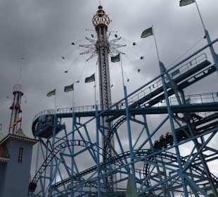 Unglaubliche Fahrgeschäfte in Gröna Lund
