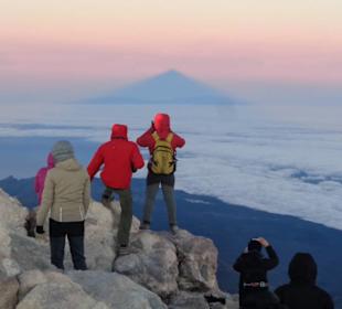 Sonnenaufgang auf dem Teide-Gipfel