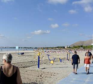 Endlos und breit = Alcudias wunderschöner Strand