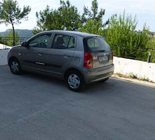 Hotelparkplatz mit unserem Miet-Auto